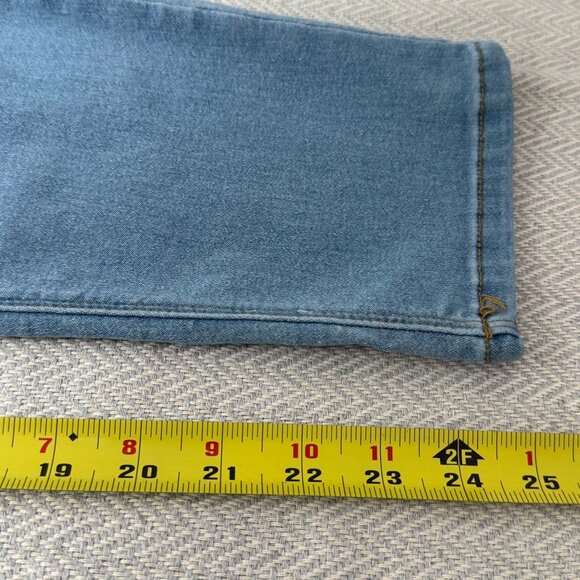 Curve Appeal Jeans Womens 12/31 Blue Light Wash Stretch Casual Preppy Comfort - Picture 10 of 13